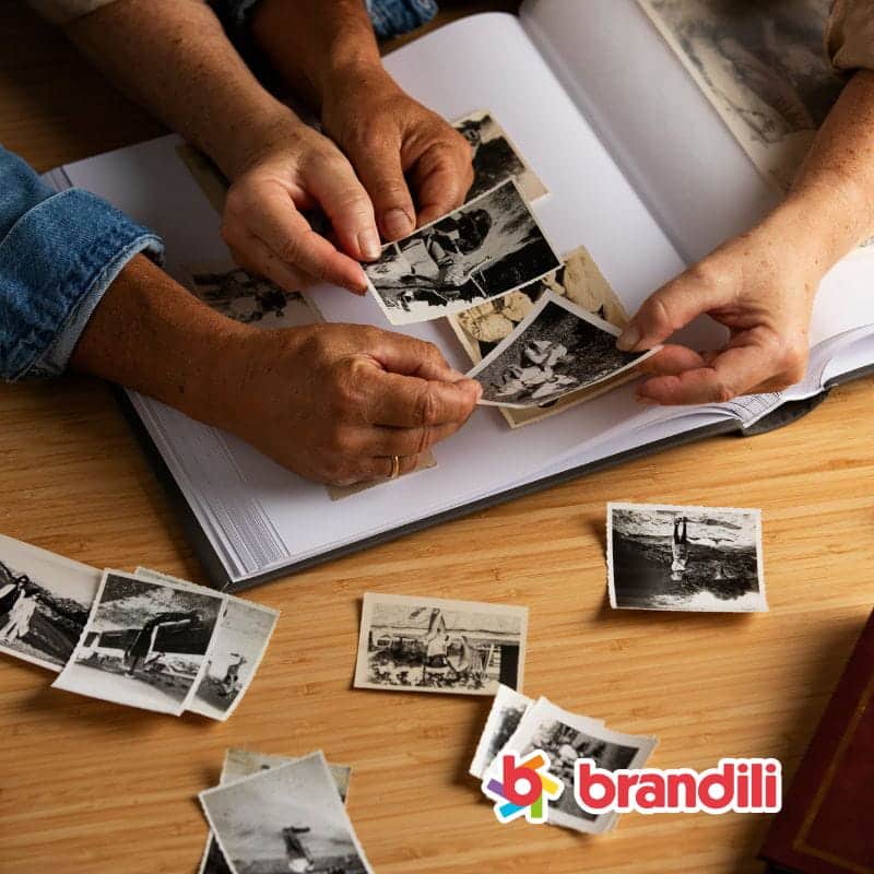 familia vendo foto